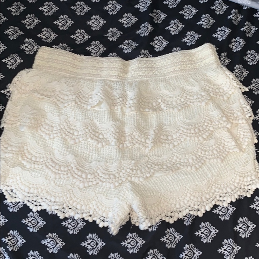 frilly lace shorts size L